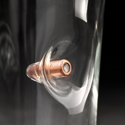 Набор стаканов для виски Непробиваемые. Ода с пулей арт.10660134 Россия