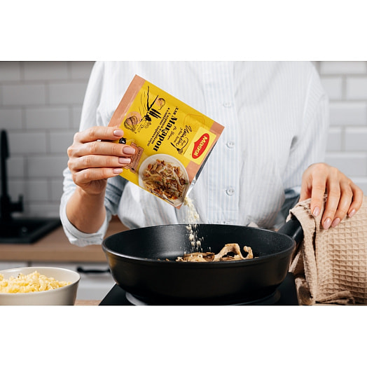 Смесь приправ Сухая смесь Maggi 30г макароны в сливочно-сырном соусе Россия