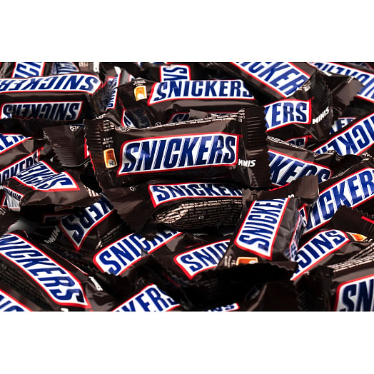 Конфеты Snickers minis 180г с жареным арахисом, карамелью и нугой Россия