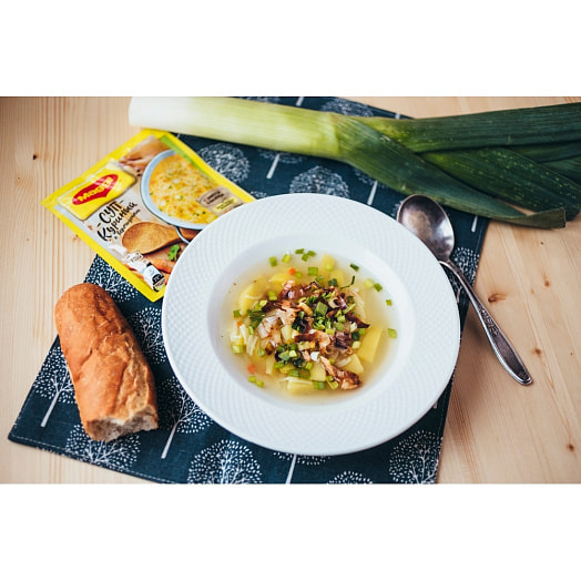 Суп Maggi куриный с вермишелью 50г Россия