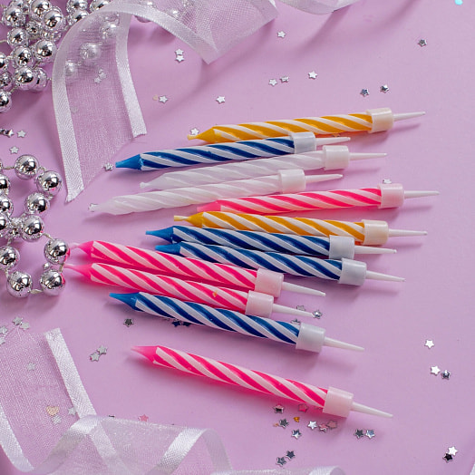 Набор свечей для торта Золотая сказка (12шт, 6см, с держателями) арт.591446 Китай